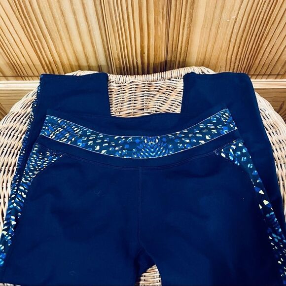 Fabletics set of 2 (two) blue yellow black 18 inch capri athletic leggings pants - Picture 2 of 9